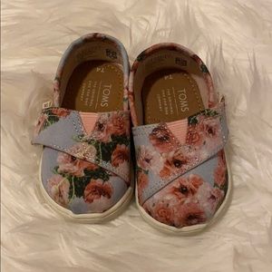 Floral Toms